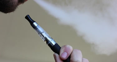 Wie sicher sind regulierte E-Zigaretten Liquids