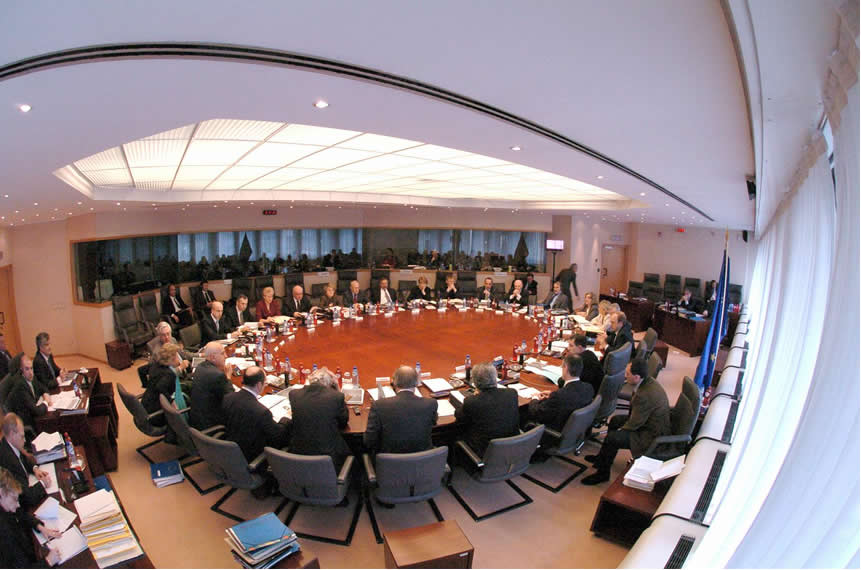 Verhandlungen ohne Zuschauer: Sitzungssaal 