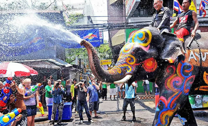 Neujahrsfest Songkran Thailand