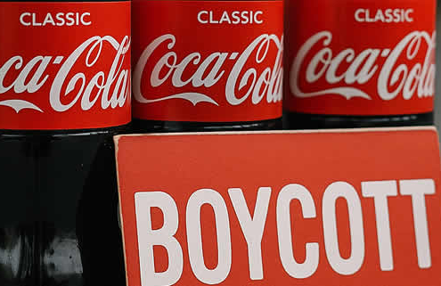 Coca-Cola weltweit unter Druck: Boykottbewegungen, Social Media und Konsumtrends in Deutschland Coca-Cola weltweit unter Druck: Boykottbewegungen, Social Media und Konsumtrends in Deutschland