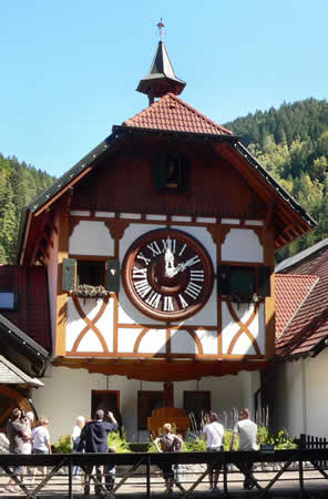 Größte Kuckucksuhr der Welt