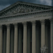 Niederlage für die Wissenschaft: Supreme Court stärkt Regierung beim Stopp von Fördermitteln